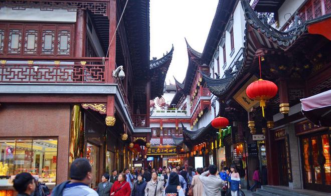 南宫ng体育中国最著名的六条美食街去过三条算及格全去过就太幸福了(图4)